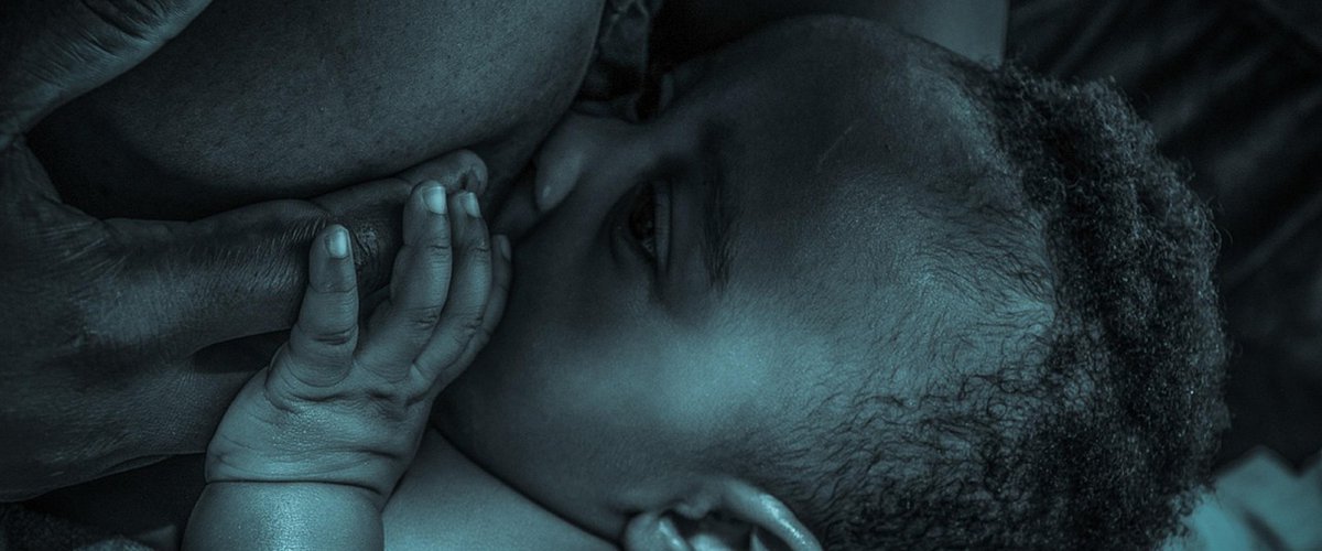 breastfeeding-827169_1280.jpg